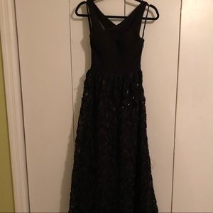 Hailey Logan by Adrianna Papell Formal Gown